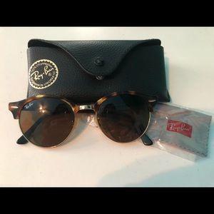 Ray-Ban Clubround collection sunglasses